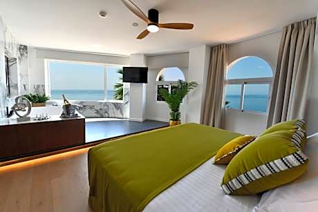 Hotel Salobreña Suites