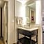 La Quinta Inn & Suites by Wyndham Warwick-Providence Airport