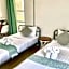 Memmoth Cafe & Hostel in Lampang