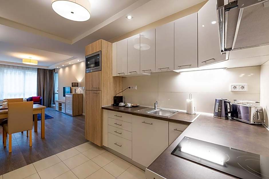 Silver Crown Hotel & Residence, Palace Quarter