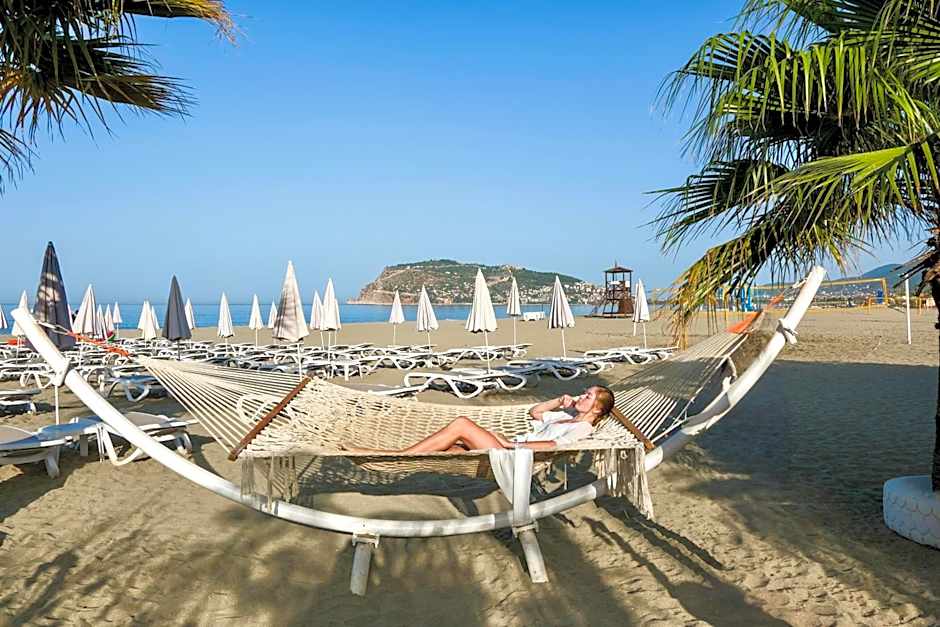Blue Wave Suite Hotel