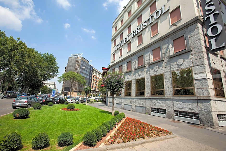Photo 1 of 50 of Hotel Bristol