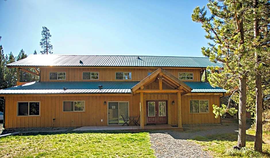 DiamondStone Guest Lodges