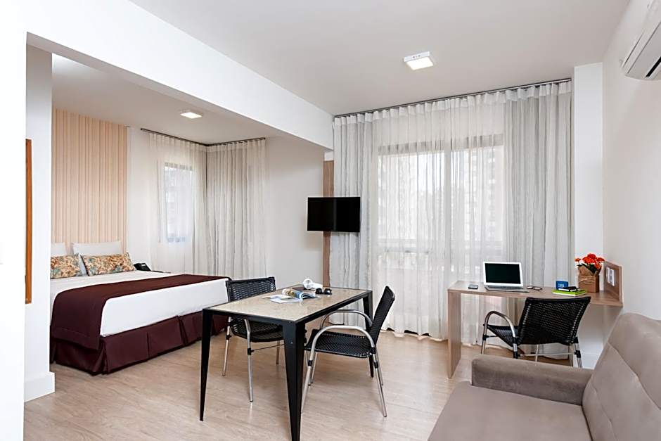 Slaviero Essential La Residence Vitoria