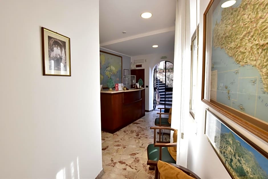 Hotel Condor