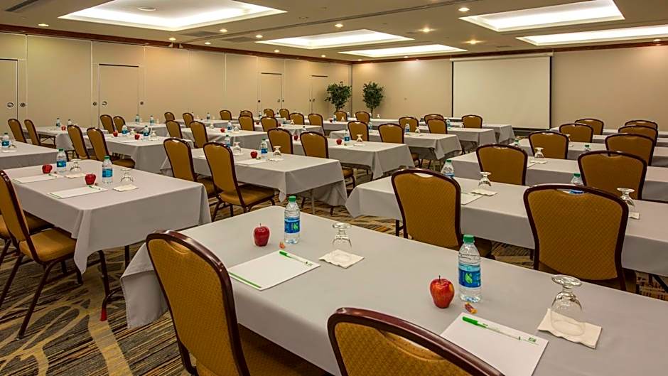 Holiday Inn Denver Lakewood By IHG