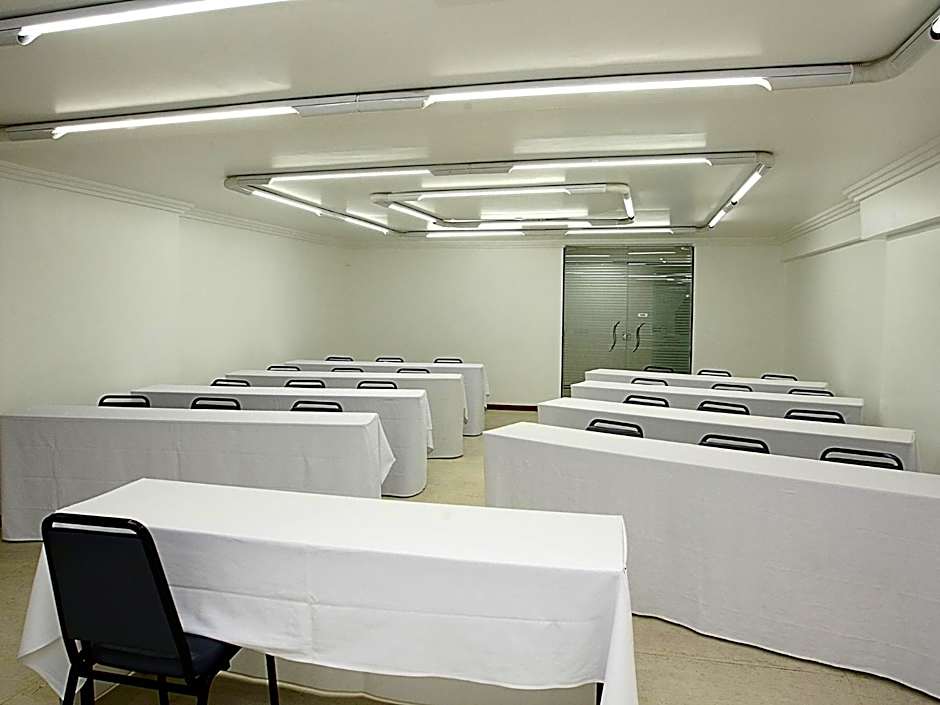 Cheverny Apart Hotel