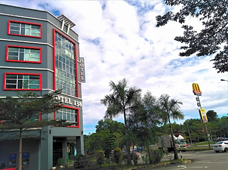 Hotel 138 @ Bestari
