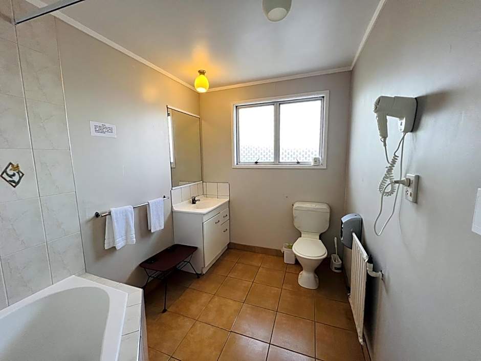 Gateway International Motel