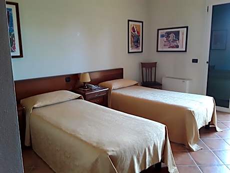 Double or Twin Room with Private Bathroom