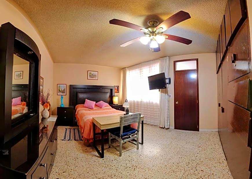 Casa de las Palmas Guest House