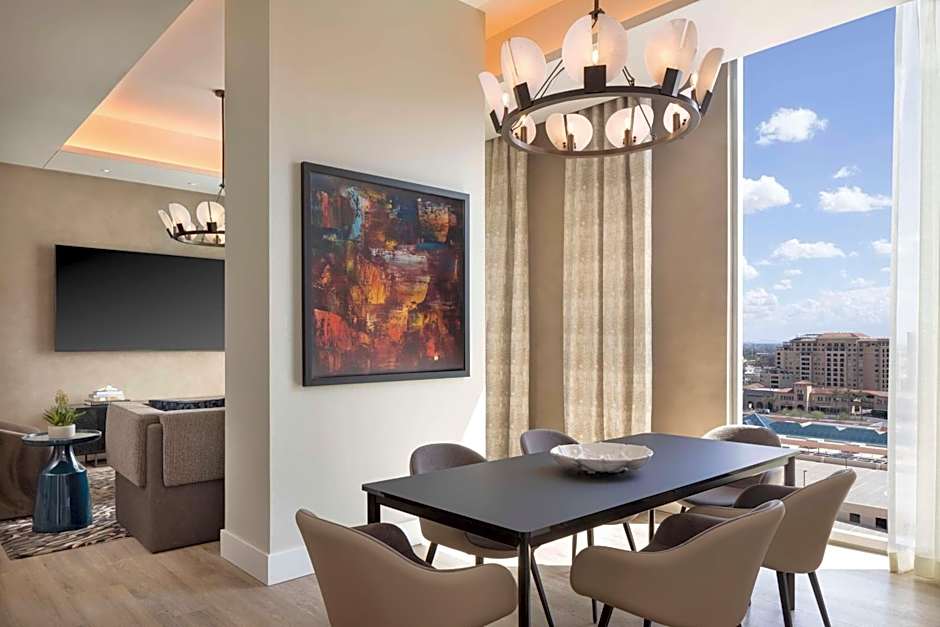 Caesars Republic Scottsdale, a Hilton Hotel