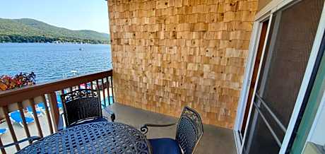 Lakefront Suite