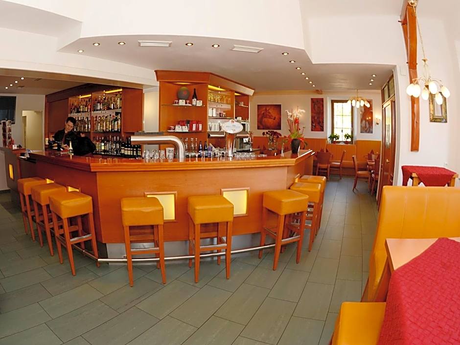 Hotel-Restaurant Rotes Einhorn Düren *** Superior