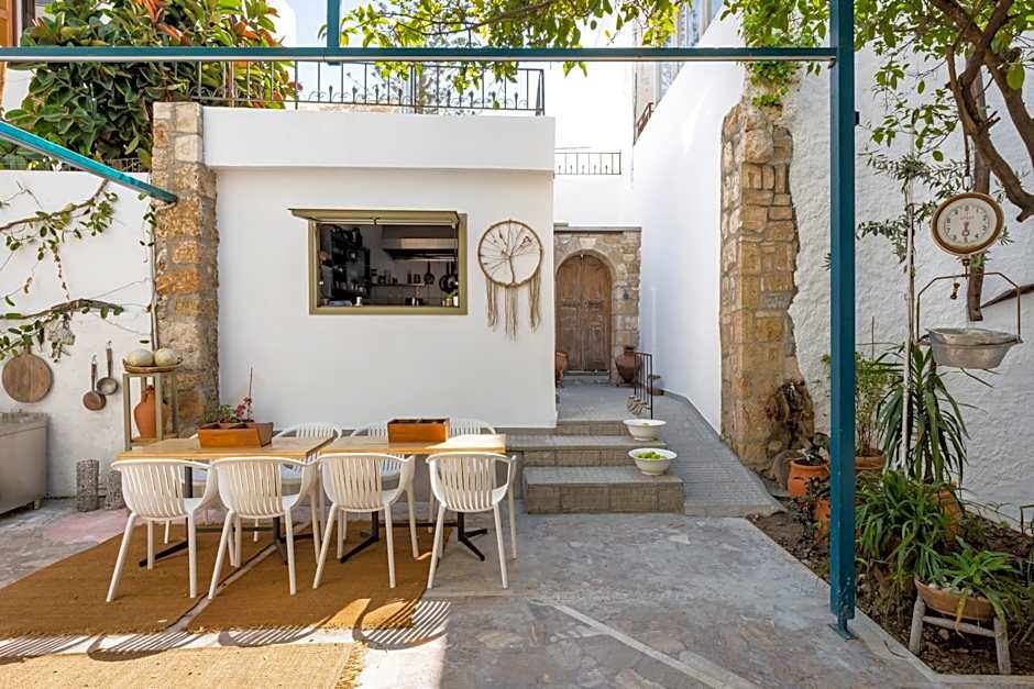 Lefka Hotel & Apartments