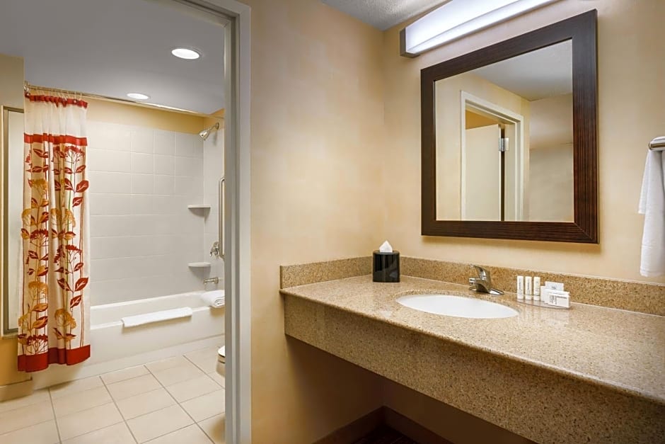 Courtyard by Marriott Boston-South Boston