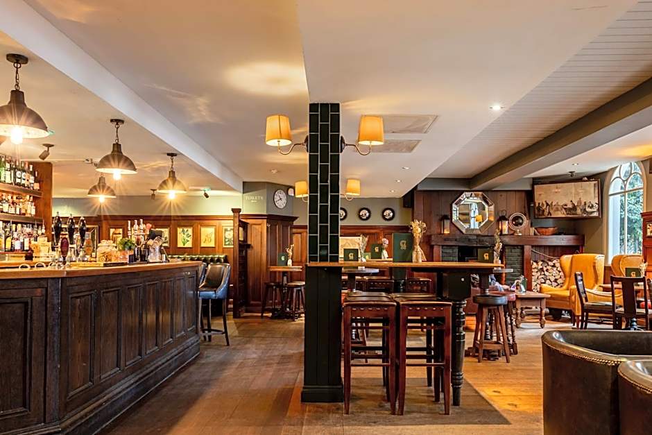 Coach & Horses Hotel