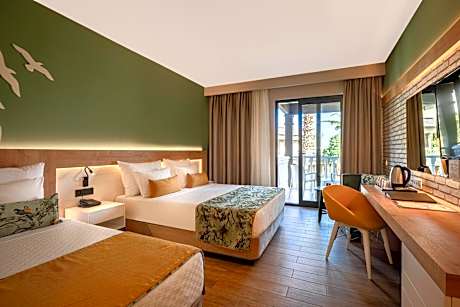 Superior Triple Room