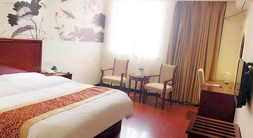 GreenTree Inn Liangyungang Donghai New Bus Station Express Hotel
