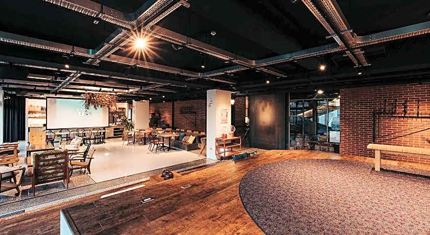 U.I.J Hotel&Hostel (UIJ)