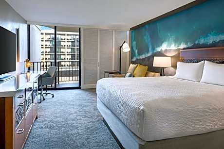 Guest room, Resort view