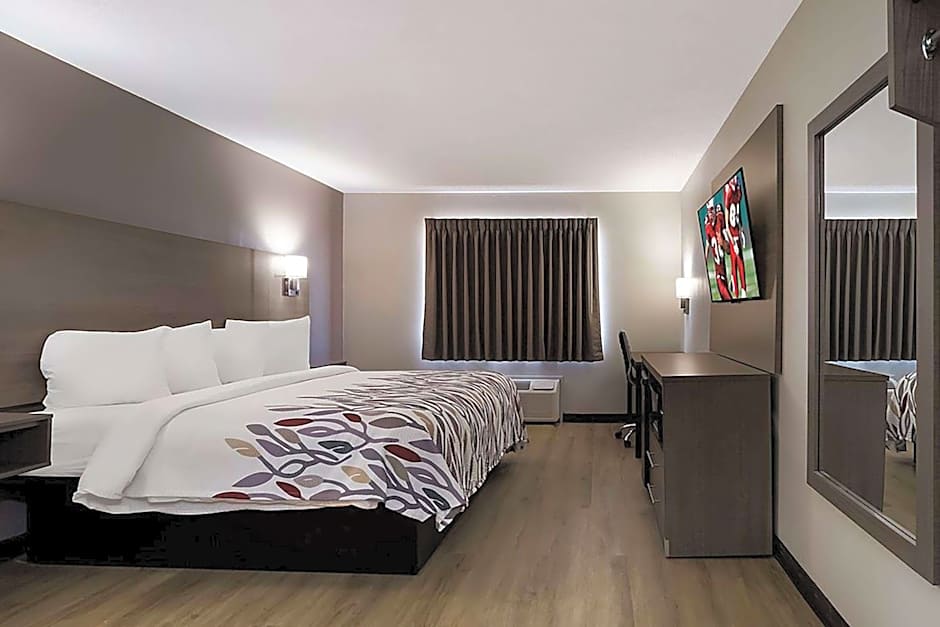 Super 8 by Wyndham Marston
