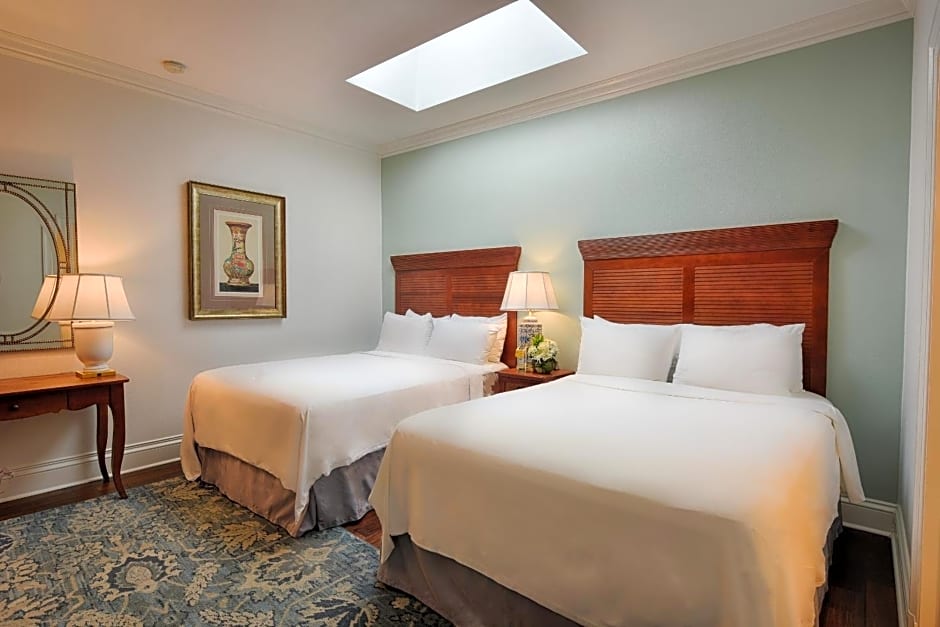 voco St. James Hotel By IHG
