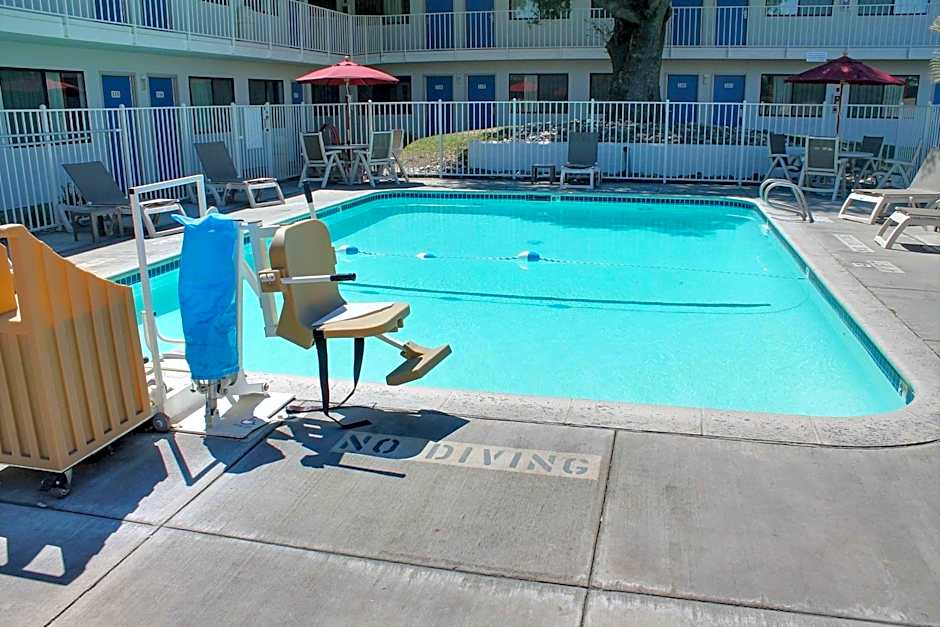 Motel 6-Atascadero, CA
