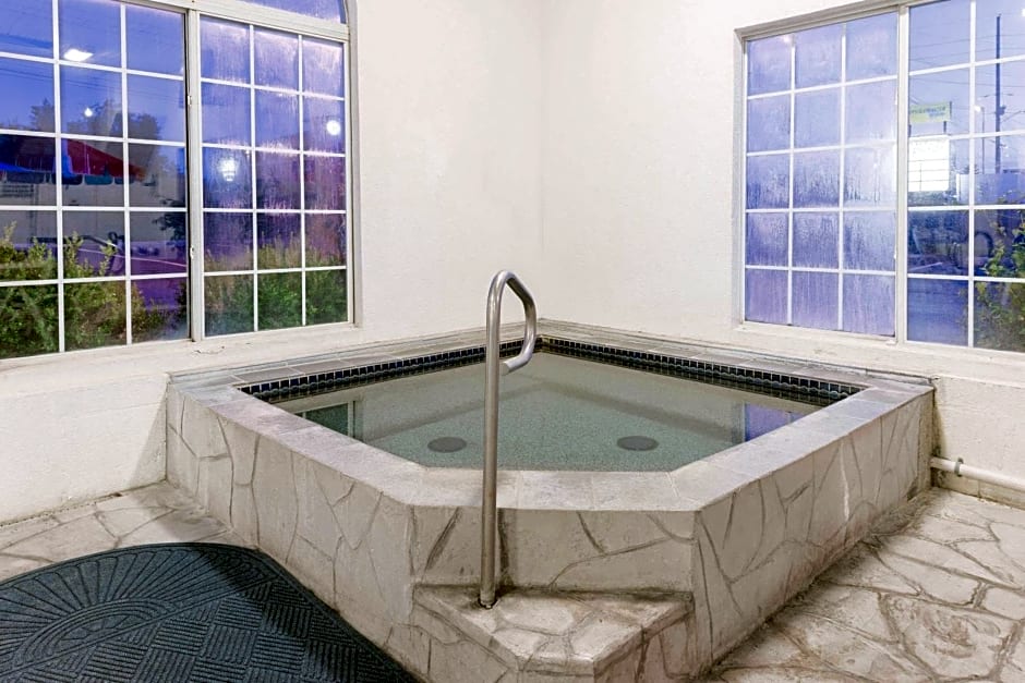 Baymont by Wyndham Osage Beach
