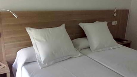 SUITE STANDARD  4 PERSONS