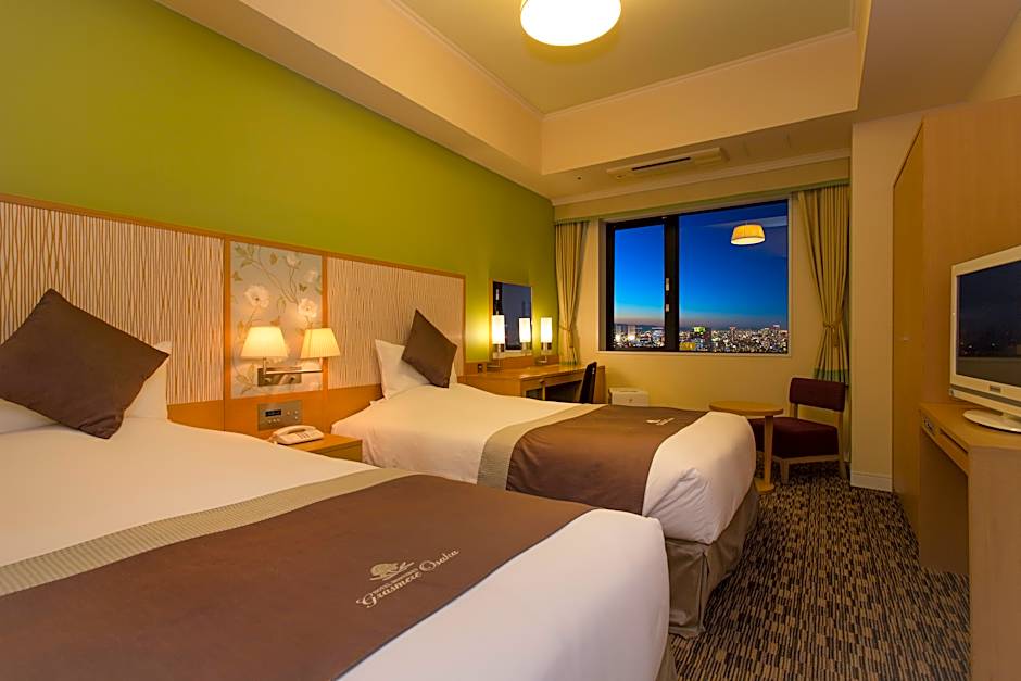Photo 1 of 1 of Standard 2 Beds, City View