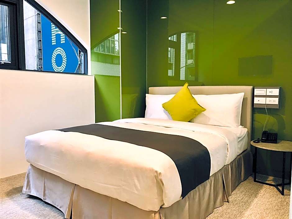 T.O.Hotel-Main Station