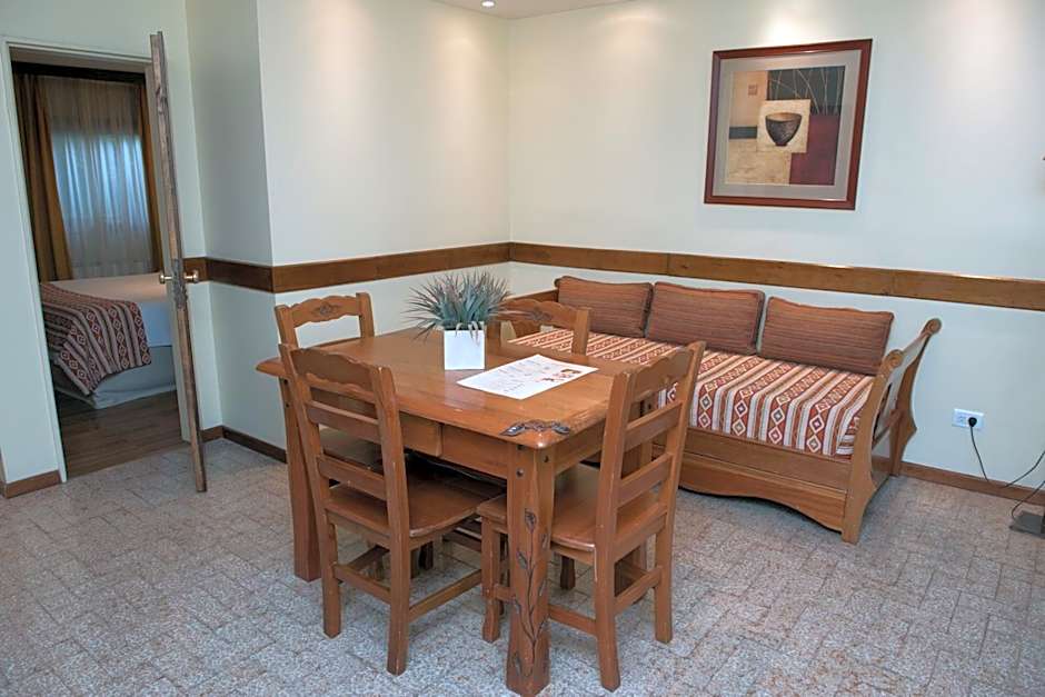 Del Bosque Apart Hotel