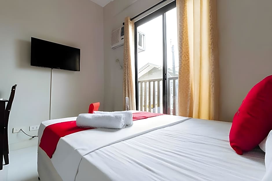 RedDoorz near NAIA Terminal 1