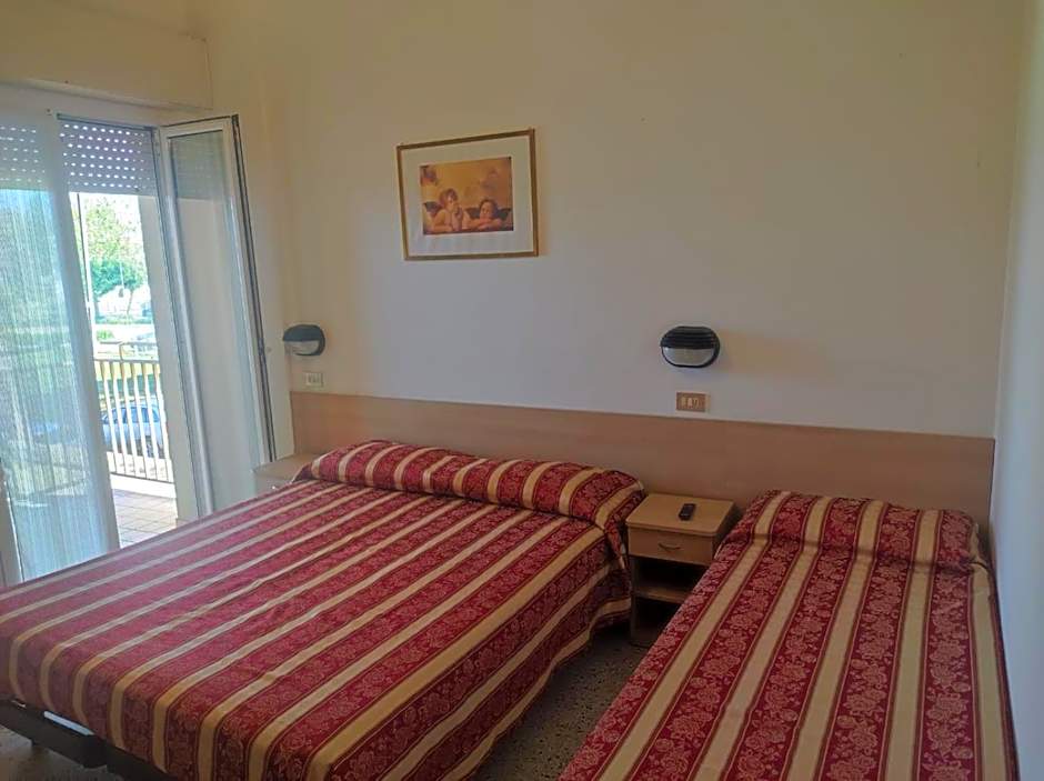 Hotel Diana