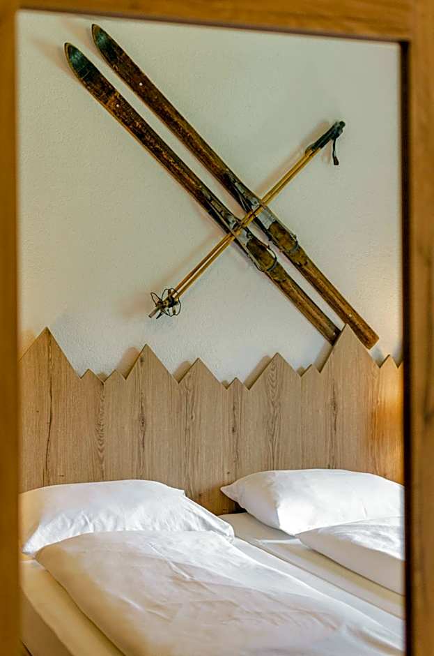 Kyrr Smart Mountain Retreat