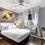 Hotel Chicago West Loop, SureStay Collection by Best Western