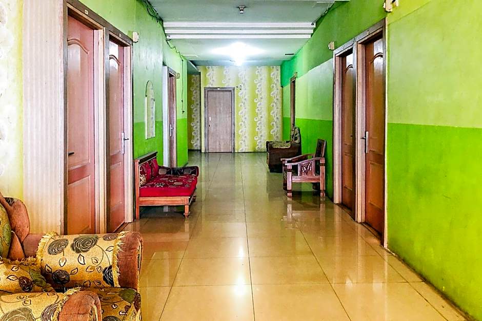 RedDoorz near RS Siloam Karawaci