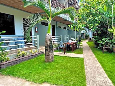 Alona Grove Tourist Inn