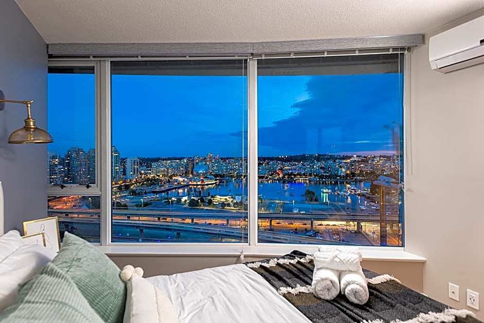 Condo in Downtown Vancouver - Near Rogers Arena