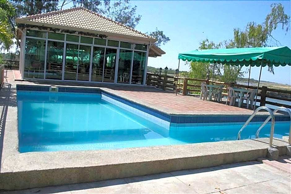 RedDoorz Plus @ Rio Grande de Laoag Resort Hotel Ilocos Norte