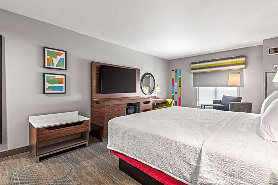 Hampton Inn By Hilton Columbus-North