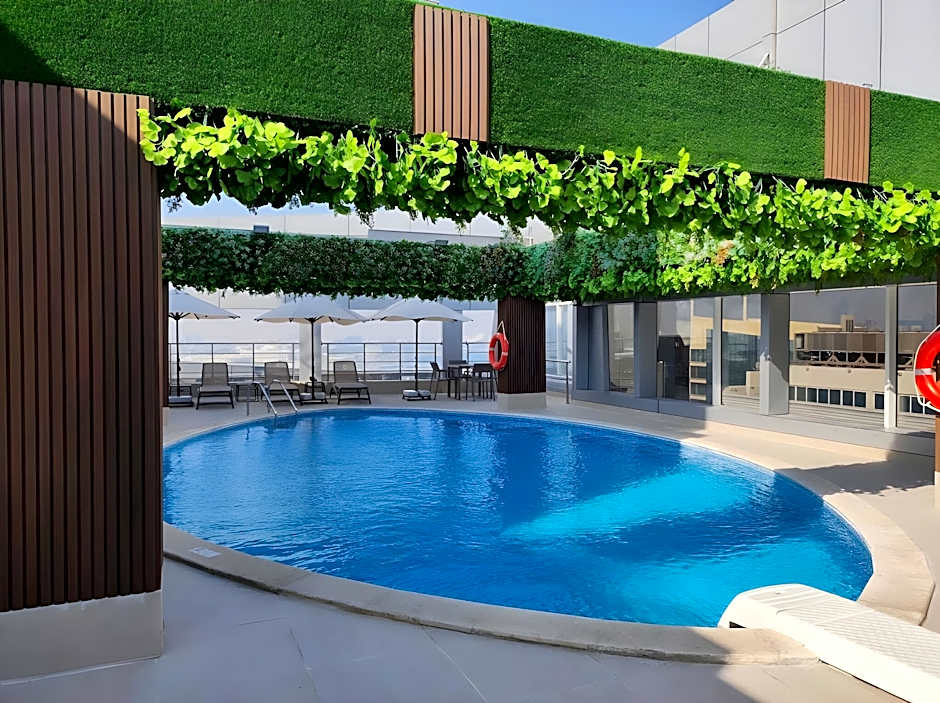 Gloria Hotel & Suites