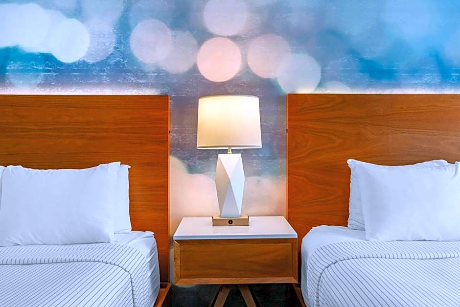 Cambria Hotel LAX