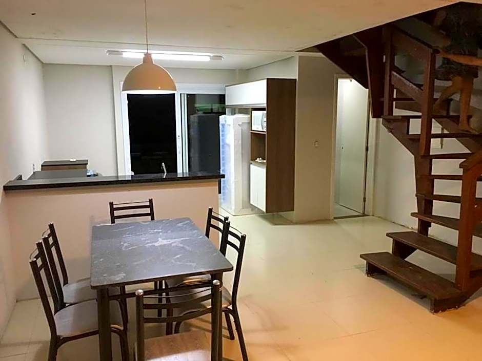 Sobrados com suíte e sacada vista ao mar