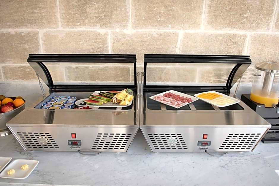 Cesca's Boutique Hotel