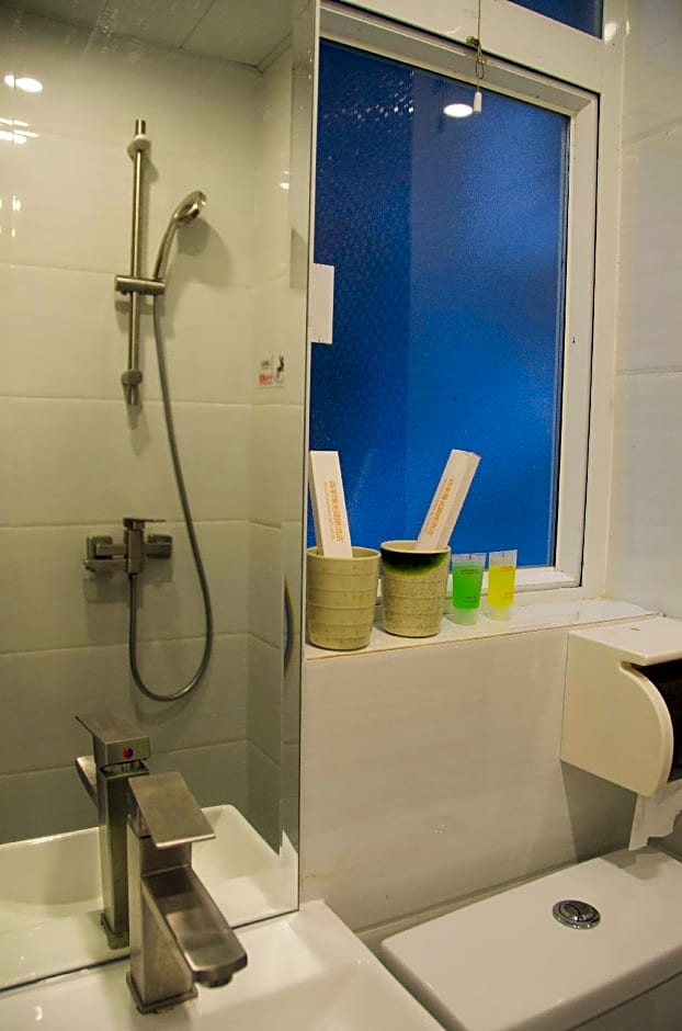 Whole Sunshine International Guesthouse