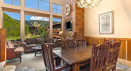 Lodges At Deer Valley