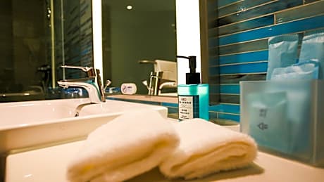 2 Twin Beds Standard River View