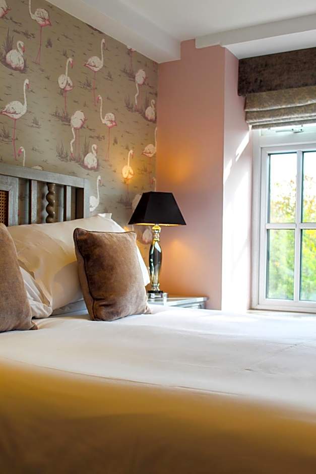 The Crescent Turner Hotel